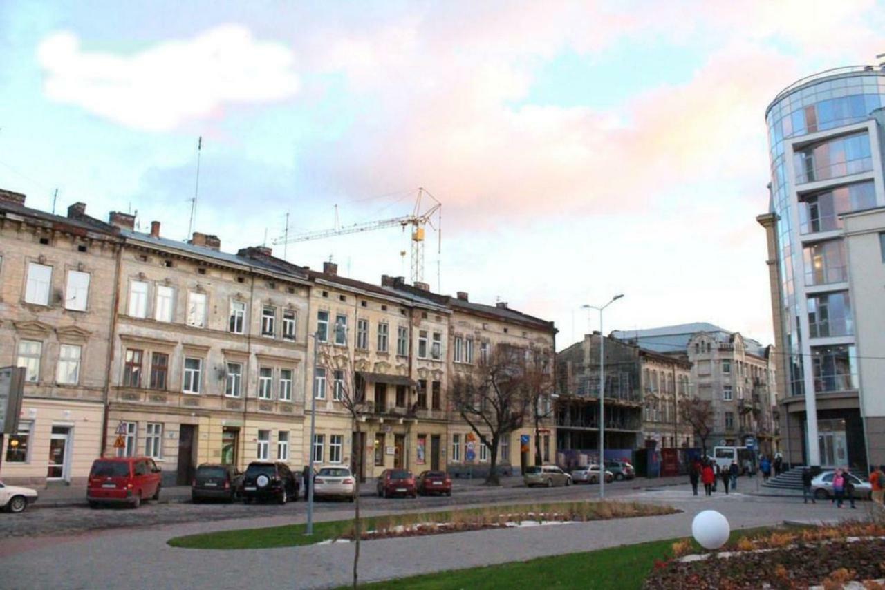 Міні Апартаменти В Центрі Львова- 2 Хв До Оперного Театру Exterior photo